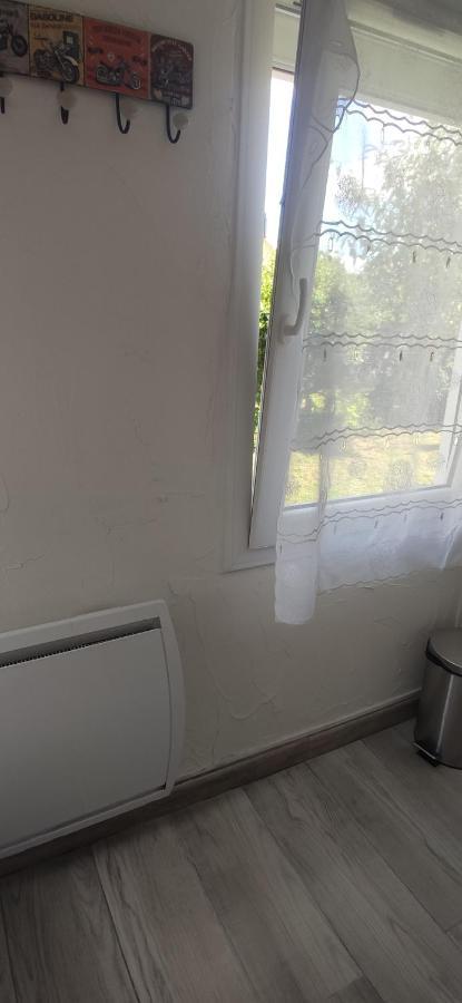 Petit logement sur jardin Appartement Saint-Herblain Buitenkant foto