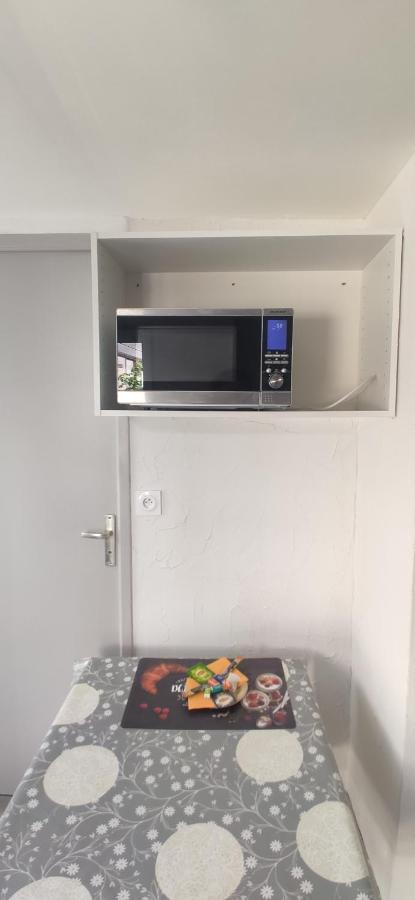 Petit logement sur jardin Appartement Saint-Herblain Buitenkant foto